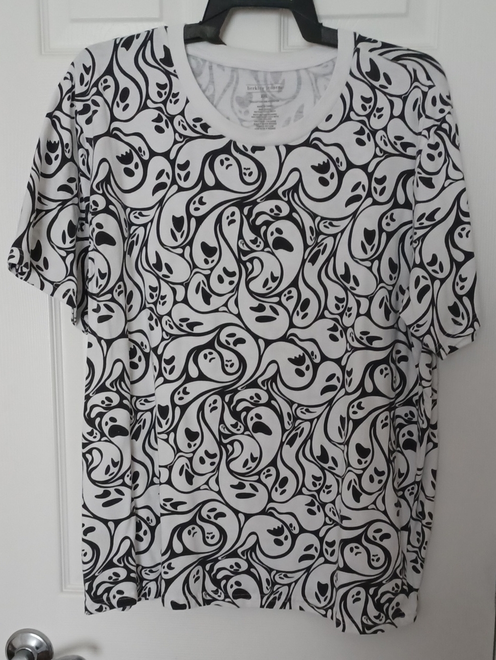 -- Berkley Jensen men's Black & White Printed Short Sleeve Top XXL
